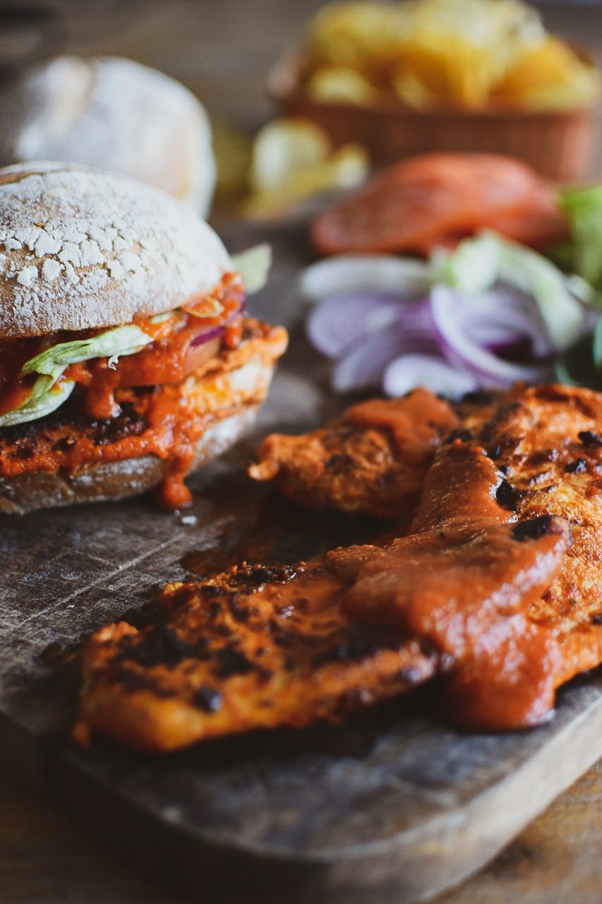 Fiery Chicken Prego Rolls